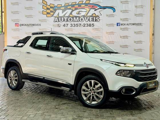 FIAT TORO 2.0 16V TURBO DIESEL RANCH 4WD AT9 FIAT TORO 2.0 16V TURBO DIESEL RANCH 4WD AT9